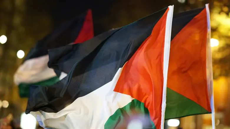 PLO flags