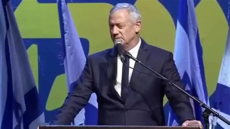 Gantz to Netanyahu: We won't allow you to destroy the Supreme Court.