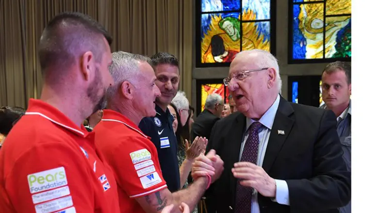 Rivlin with Veterans' Games participants