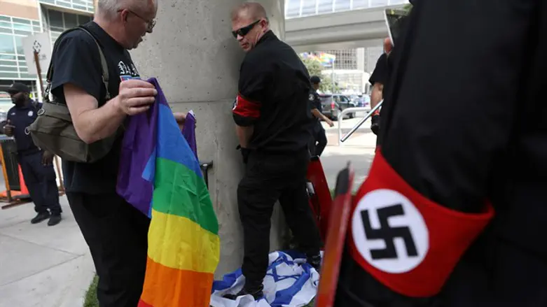 White supremacist urinates on Israeli flag at Detroit pride parade