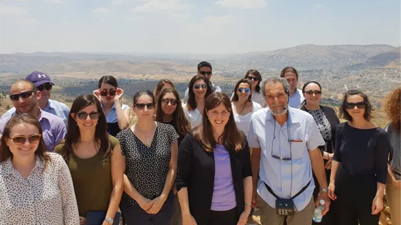 Hotovely and Foreign Ministry cadets in Shomron