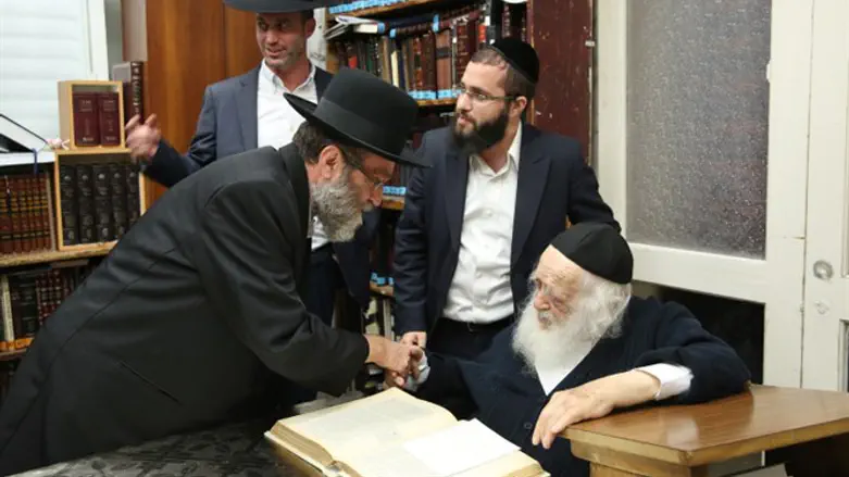 MK Moshe Gafni meets with Rabbi Chaim Kanievsky