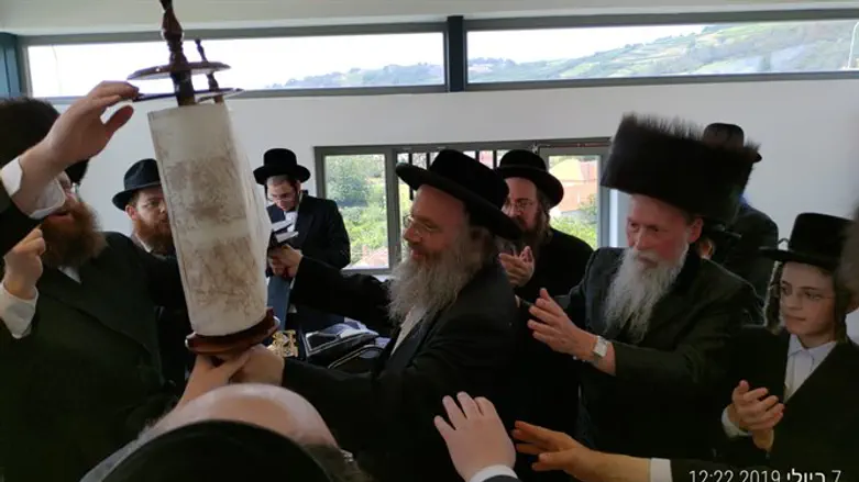 Dedicating the Torah scroll