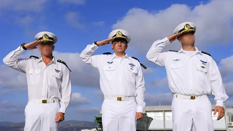 Офицеры военно-морского флота