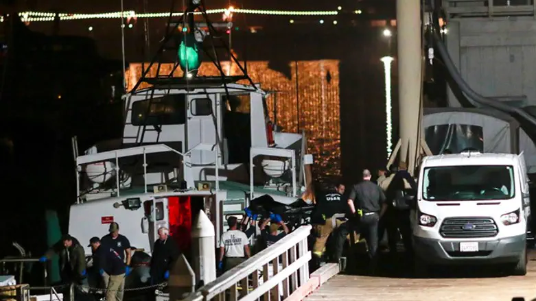 Rescue teams search for missing divers after boat sinks off California coast
