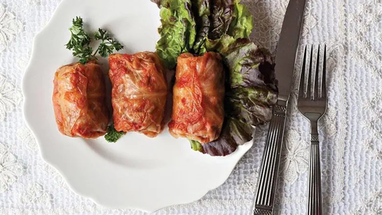 Bubby’s Succulent Stuffed Cabbage