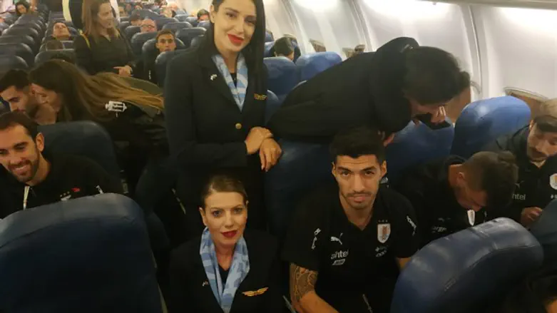נבחרת אורוגוואי בדרכה לישראל