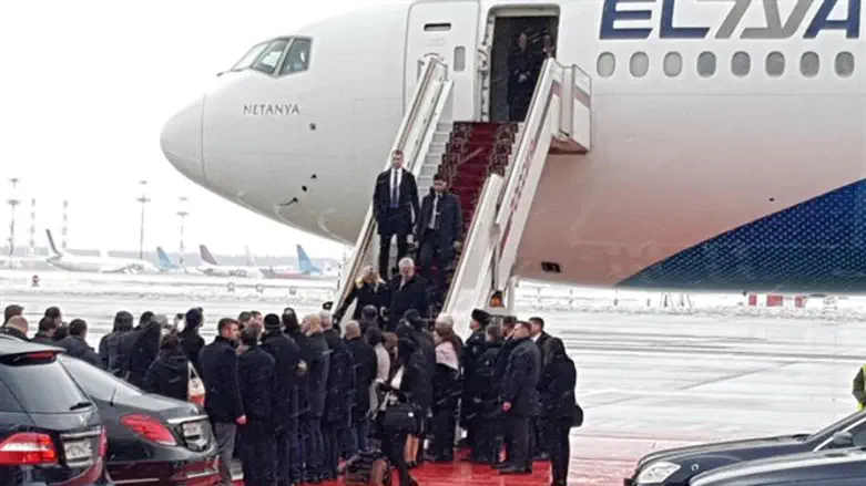 מטוס ראש הממשלה נחת ברוסיה
