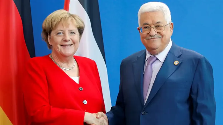Angela Merkel and Mahmoud Abbas