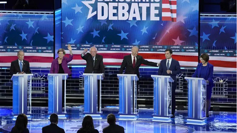 Democratic presidential hopefuls at debate in Las Vegas
