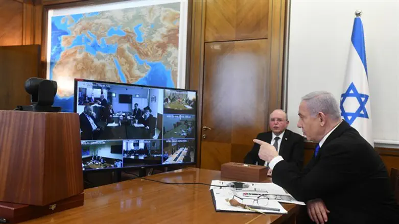 Netanyahu at video government meeting