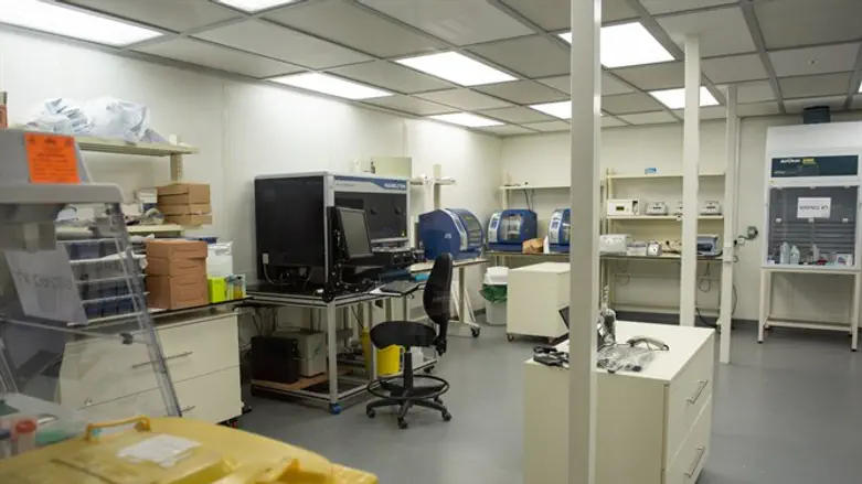 IDF coronavirus lab