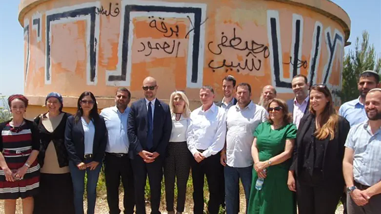 MKs and ministes visit Homesh one last time