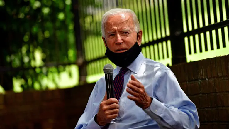 Joe Biden speaking with voters in Lancaster, PA