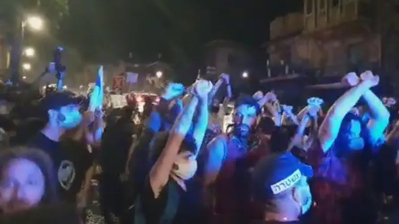 Столкновение левых демонстрантов в силами полиции в Иерусалиме