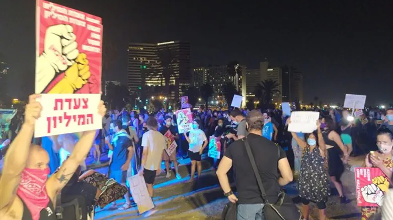 Массовая акция протеста в Тель-Авиве