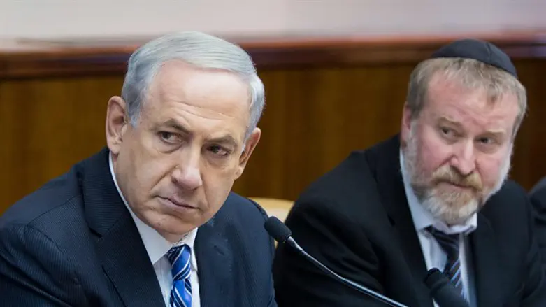 Биньямин Нетаньяху и Авихай Мандельблит