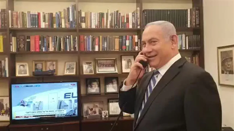 Netanyahu on phone