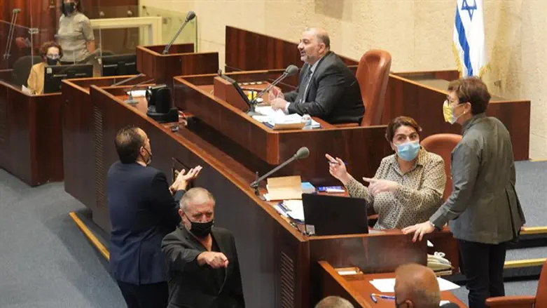 uproar in the Knesset