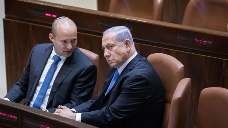 Naftali Bennett and PM Netanyahu, before coronavirus hit