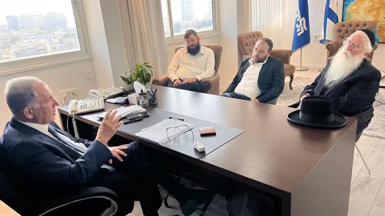 אגודת ישראל במתקפה חריפה נגד הליכוד: "התנהלות קלוקלת ונלוזה"
