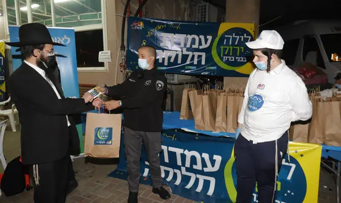 "Зелёная ночь" в Бней-Браке. Иллюстрация