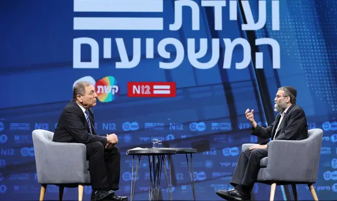 Моше Гафни на конференции 12 канала ИТВ