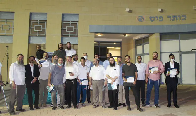 תוך פחות משנתיים: מעל 100 תלמידים ותלמידות במכללת צמאה-ערוץ 7 