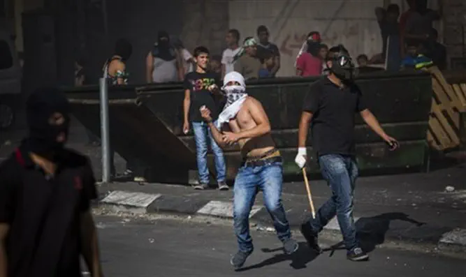 Арабские беспорядки. Иллюстрация