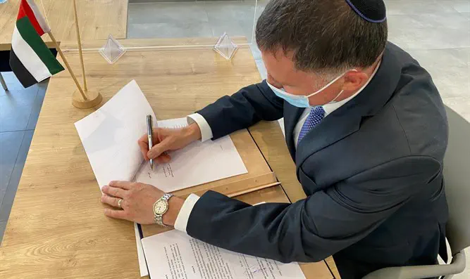 נחתם הסכם לשיתוף פעולה בריאותי בין ישראל לאמירויות-ערוץ 7 