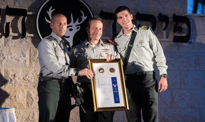 מפקד פיקוד הצפון: "לאיזה עתיד חיזבאללה לוקח אתכם, בני העם הלבנוני?"-ערוץ 7 