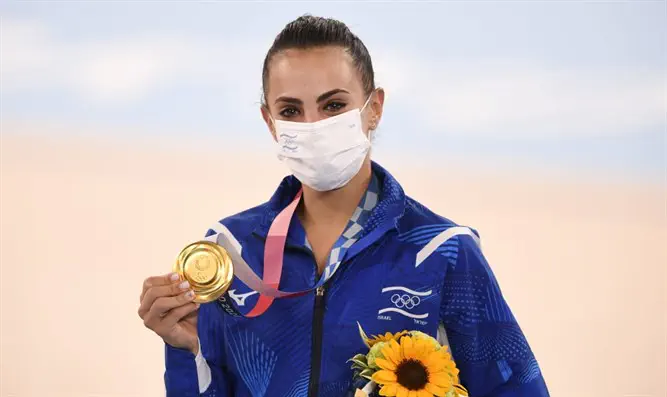 Олимпийская чемпионка Линой Ашрам