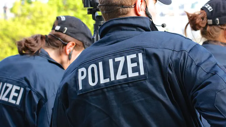 Полиция Германии (иллюстрация)