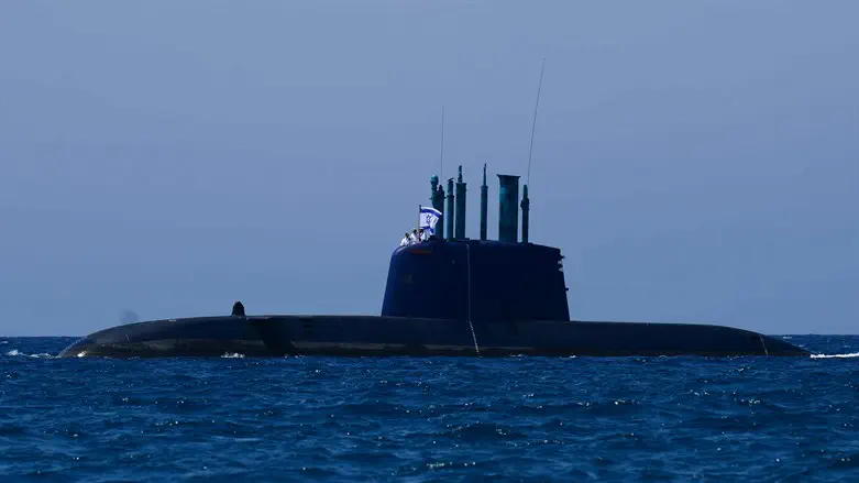 Gantz and Lapid to propose investigation into submarine
affair