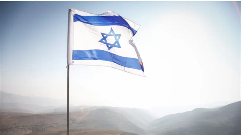 Флаг Израиля в Иорданской долине