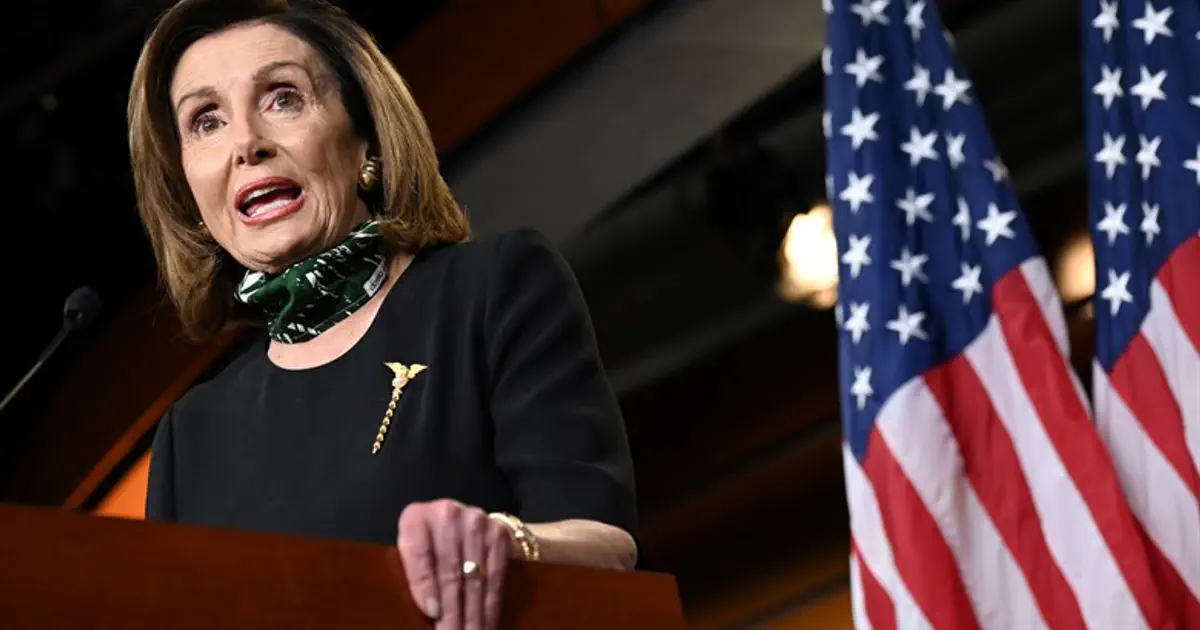 Watch Nancy Pelosi Shocked No One Is Clapping Demands Applause Trendradars 