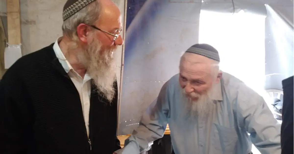 Senior Religious-Zionist rabbi visits Homesh yeshiva | Israel National ...
