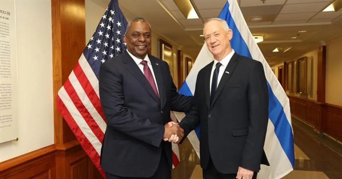 Gantz speaks to US Defense Secretary Austin: Israel is
working to defend its citizens