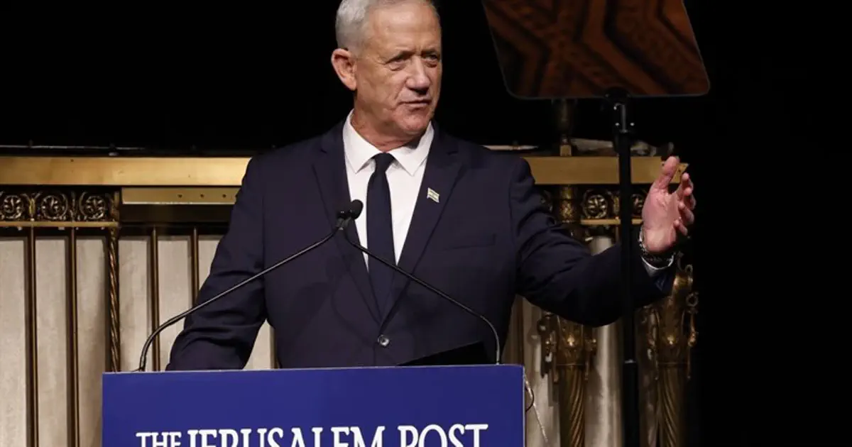 Benny Gantz: If Netanyahu forms a government, call me for an
exit interview
