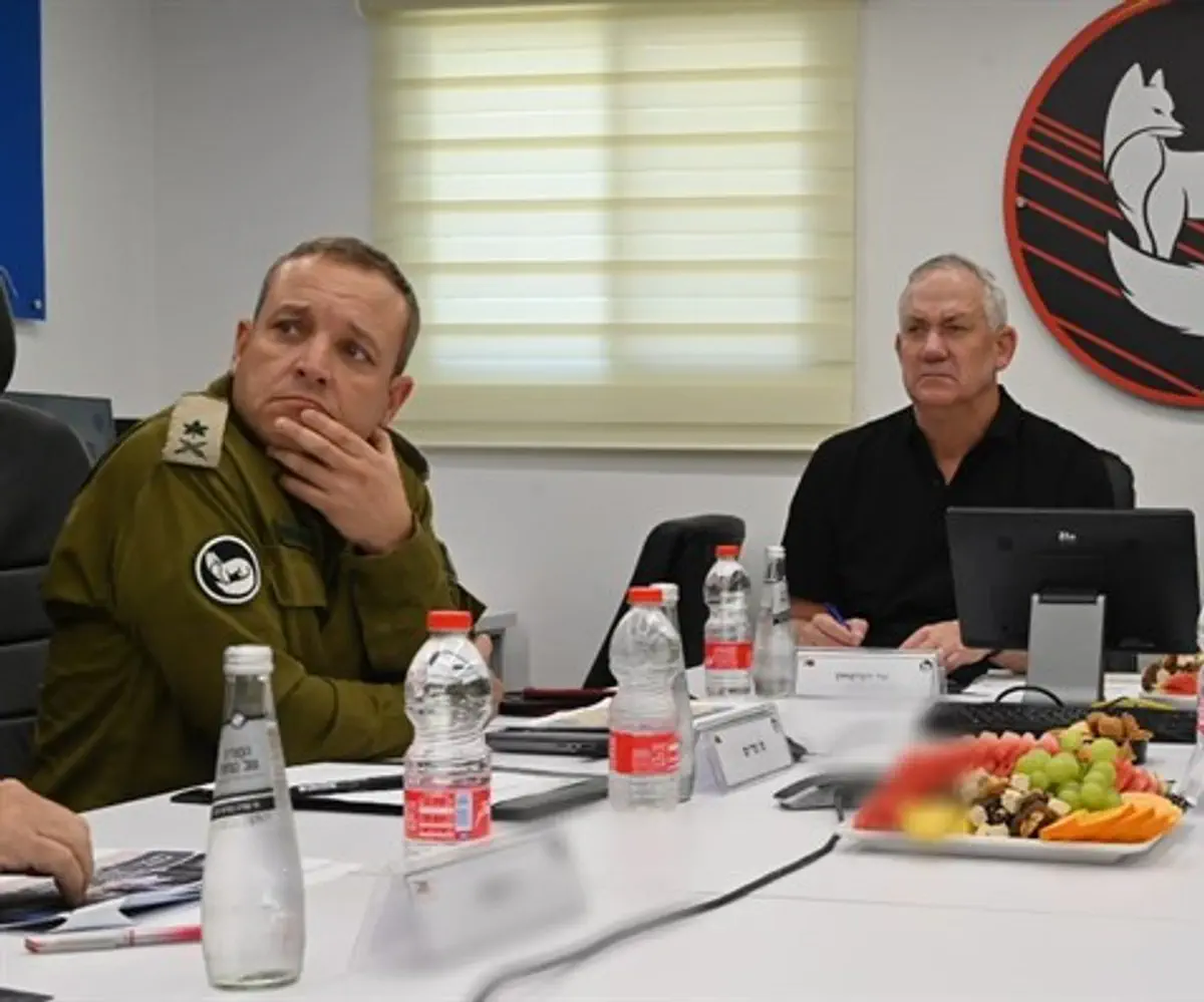 Ministro de Defensa Bnei Gantz y Jefe de Estado Mayor Aviv Kochavi