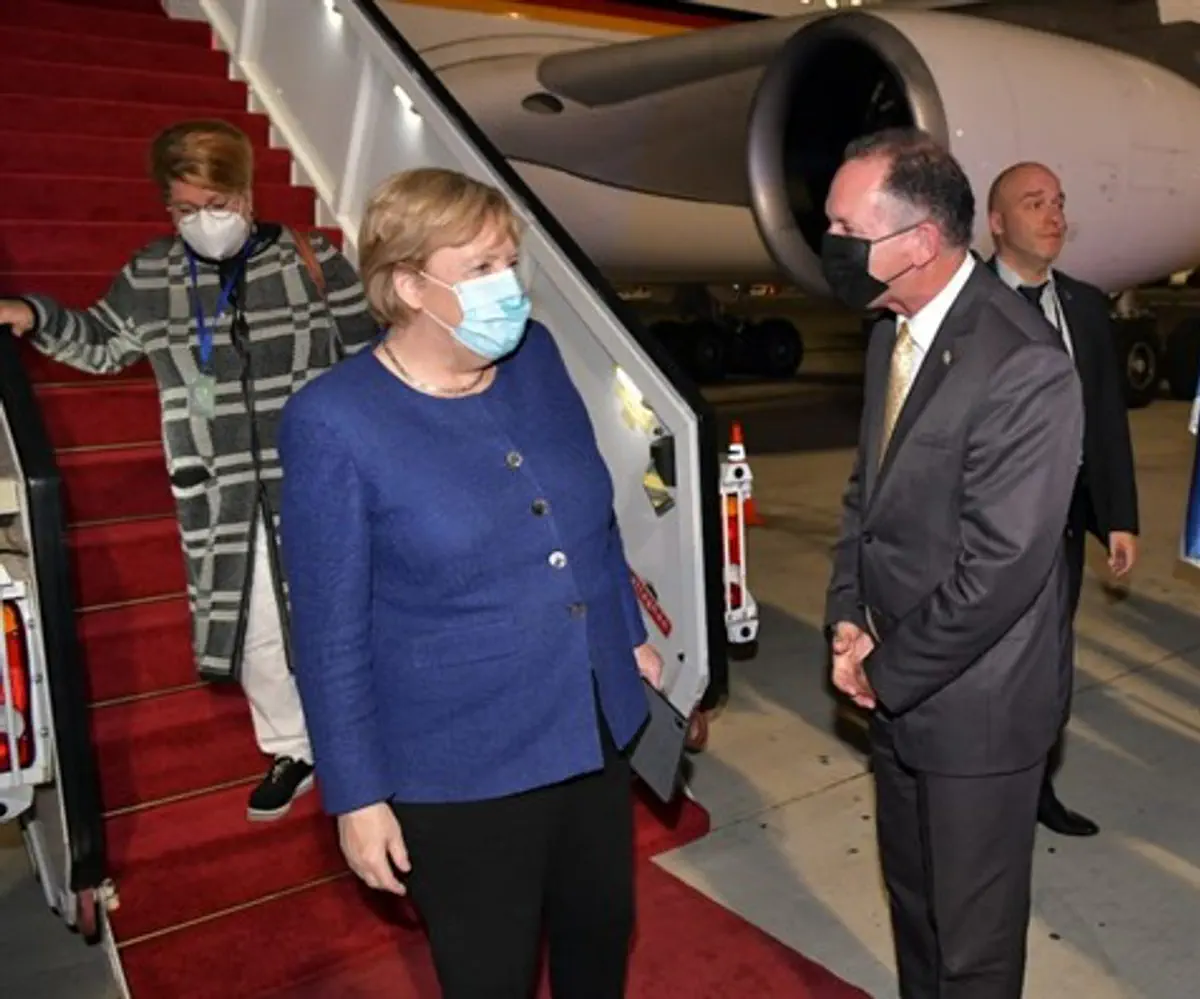 Merkel llegando a Israel