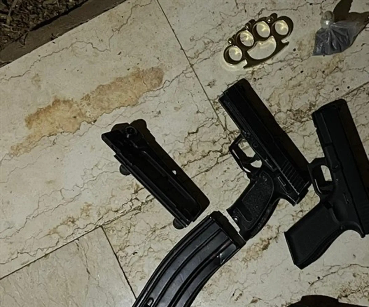 Las armas encontradas en Hebrón
