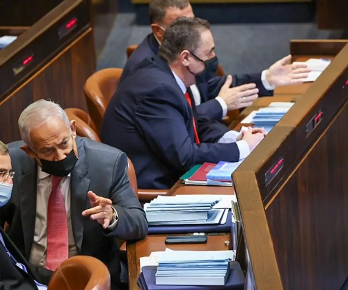 Miembros de Netanyahu y Likud en el pleno de la Knesset