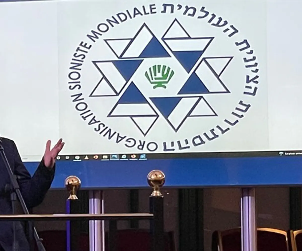 Neria Meir durante uno de los encuentros con los judíos de Francia