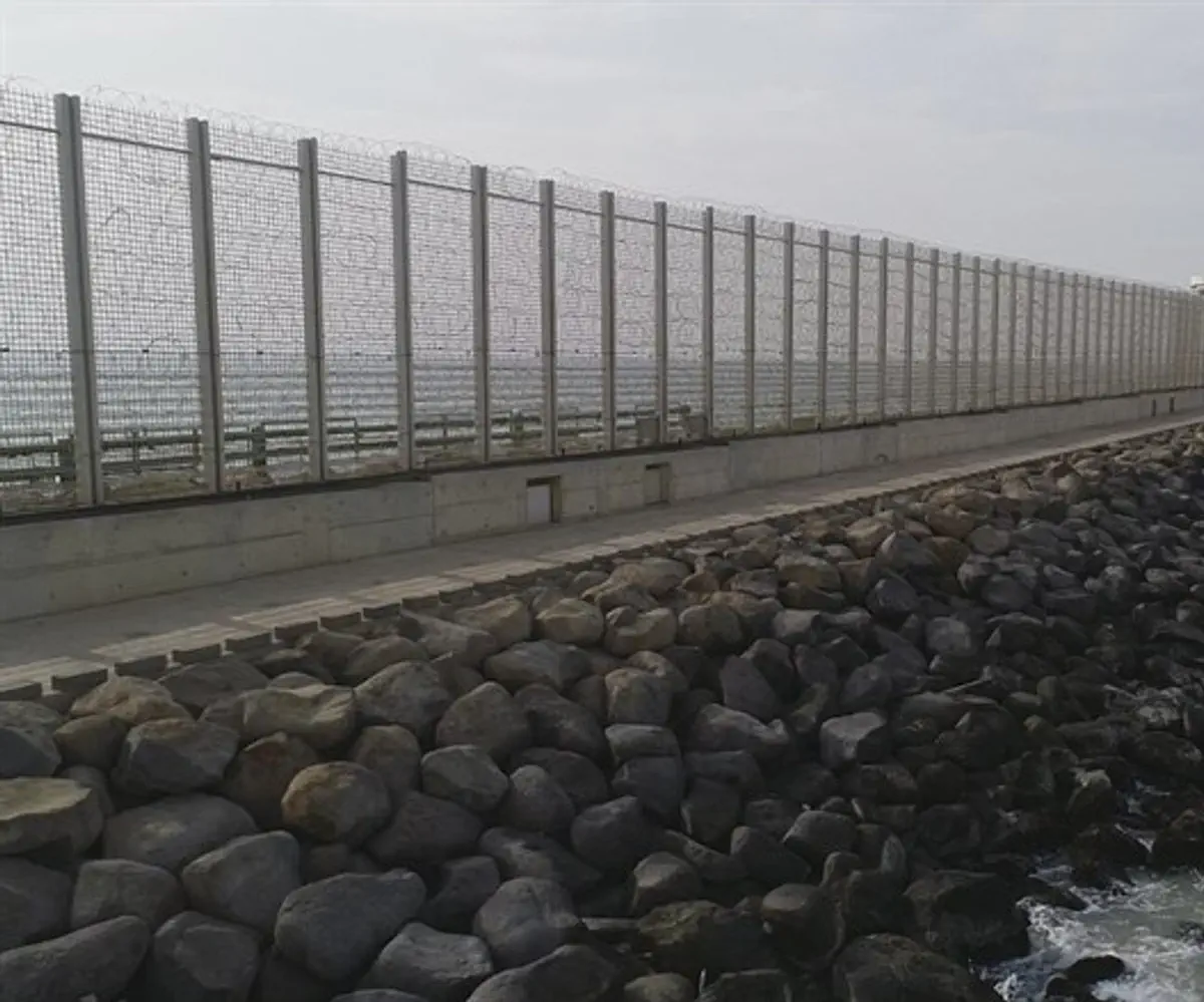 Se ha completado el proyecto de la barrera alrededor de la Franja de Gaza.