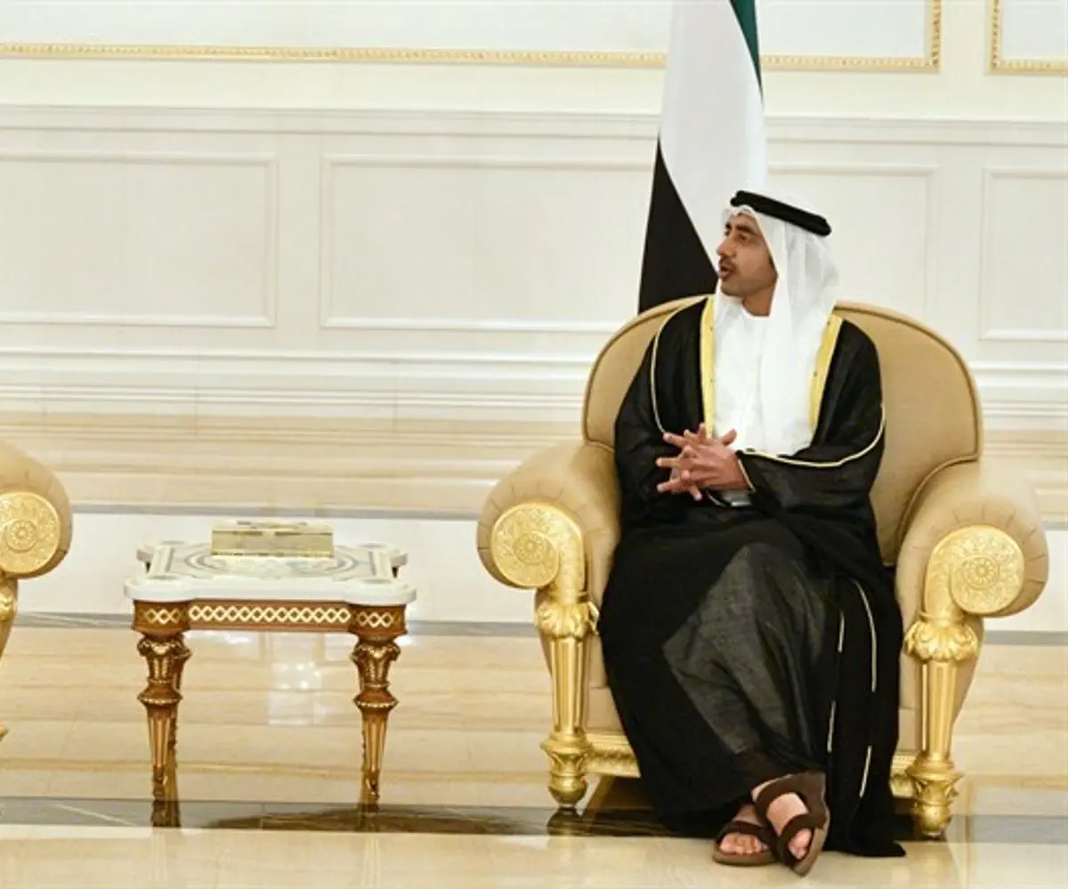 El primer ministro Bennett con el ministro de Relaciones Exteriores de los Emiratos Árabes Unidos