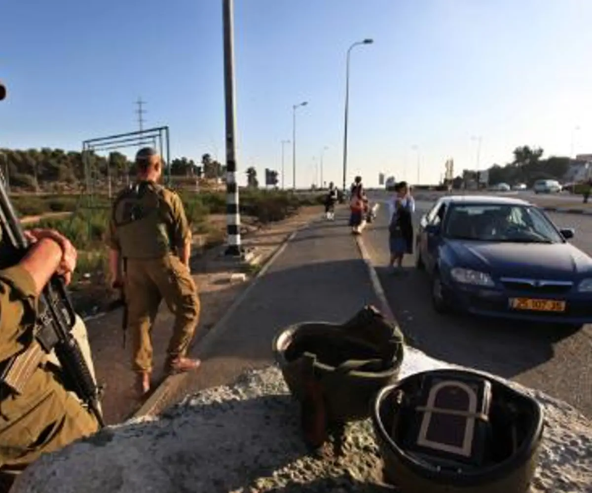 Reservists stand guard near Jerusalem