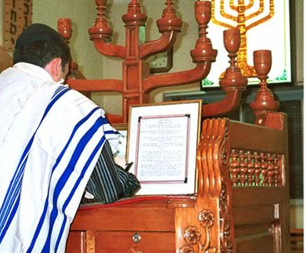 Jew prays in synagogue in Iran