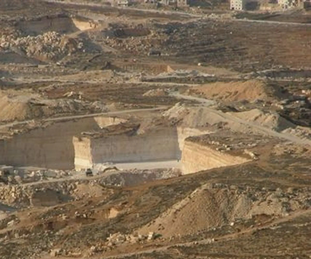 Pirate Arab quarry