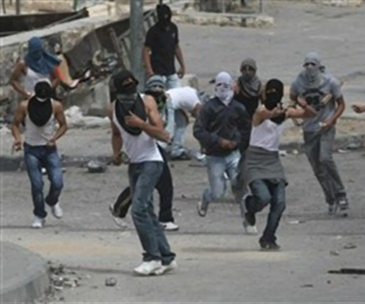 Arabs riot (archive)